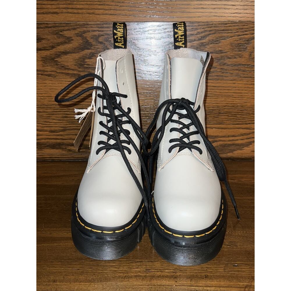 NWT Dr Martens Audrick 8-Eye Women’s Grey Leather Platform Boots Sz US 7 38 - Picture 2 of 8